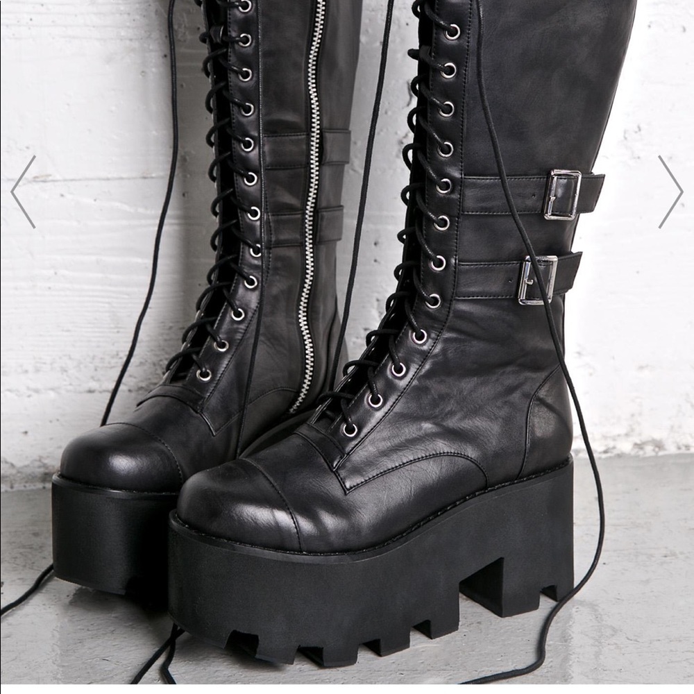 Current mood Jane doe platform boots goth